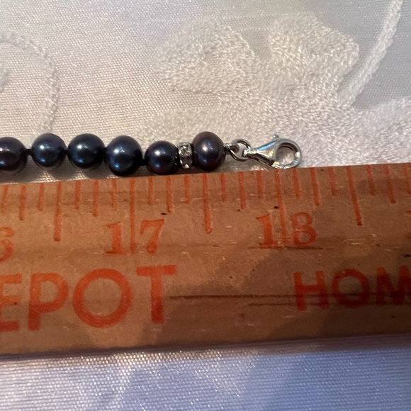 Polynesian Black Pearls with stud earrings - Picture 9 of 9